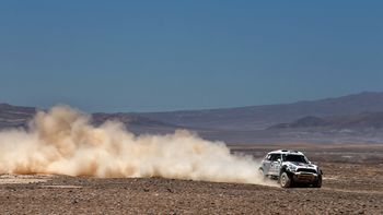 al attiyah se impuso en la octava etapa en los autos al attiyah se impuso en la octava etapa en los autos
