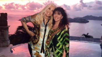 Susana Giménez se encontró con Verónica Castro, subieron una foto a las redes y las criticaron con dureza. Susana Giménez se encontró con Verónica Castro, subieron una foto a las redes y las criticaron con dureza.