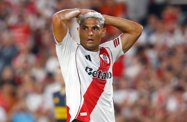 El descargo de Maxi Salas tras el video viral pateando una pelota contra la tribuna de River