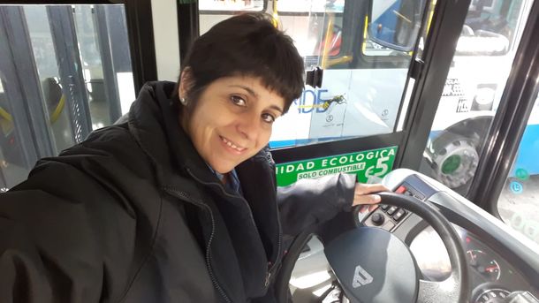 Un dirigente de la UTA dijo que no puede haber colectiveras y lo cruzaron: Somos débiles para lo que conviene