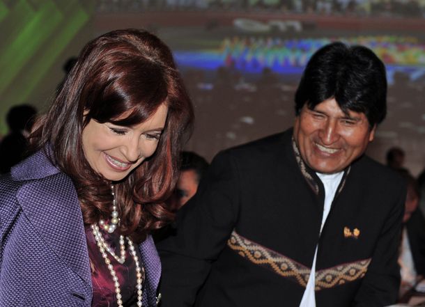 Cristina en Bolivia: Los fondos buitre ponen en riesgo al sistema financiero internacional