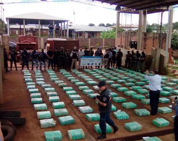 Encontraron un camión abandonado con 4 toneladas de marihuana&nbsp;