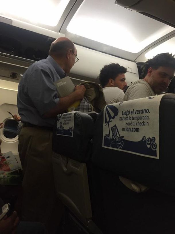 Pablito Lescano escrachó al ex ministro Cavallo en un vuelo