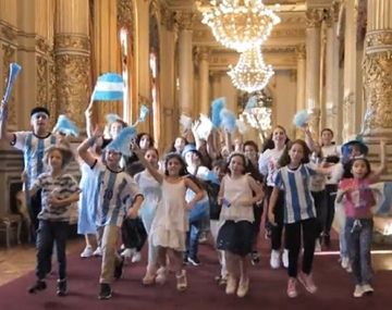 Qatar 2022: la emocionante versión de Muchachos del coro infantil del Teatro Colón