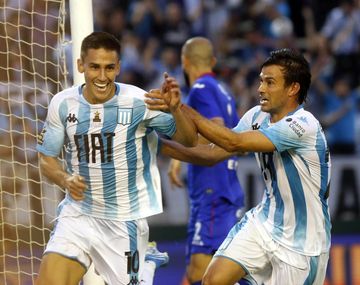 Matías Rojas marcó un doblete en el primer tiempo