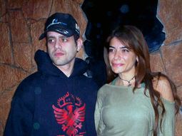 zulemita menem: carlos le robo y le pego a una amiga mia hace 10 dias zulemita menem: carlos le robo y le pego a una amiga mia hace 10 dias