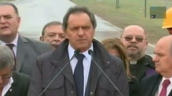scioli: los piquetes irresponsables bloquean el acceso al trabajo scioli: los piquetes irresponsables bloquean el acceso al trabajo