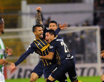 Central venció a Atlético Nacional y viaja a Colombia con ventaja