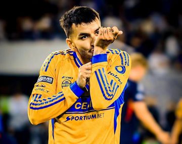 River acelera por Correa