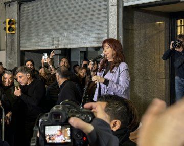 Cristina le habló a la militancia: ¿Creen que van a solucionar esto metiéndome presa?
