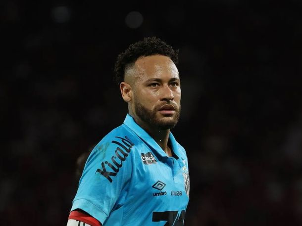 Bronca, gestos y otra derrota: Neymar explotó contra Vojvoda del Santos tras ser reemplazado