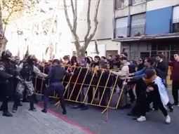 Incidentes en las afueras del edificio de OSE. Incidentes en las afueras del edificio de OSE.