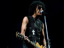 fallecio el guitarrista de charly garcia fallecio el guitarrista de charly garcia