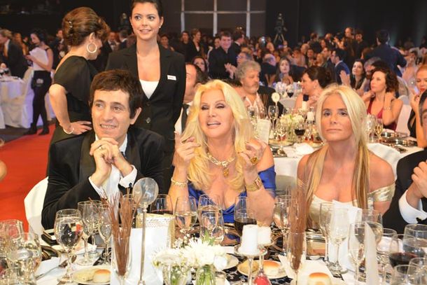 La furia de la hija de Susana Giménez contra los fotógrafos