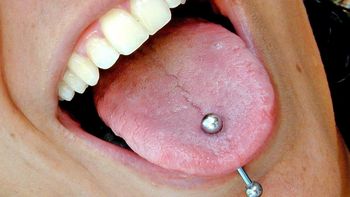 advierten que piercings en la boca generan problemas al hablar advierten que piercings en la boca generan problemas al hablar