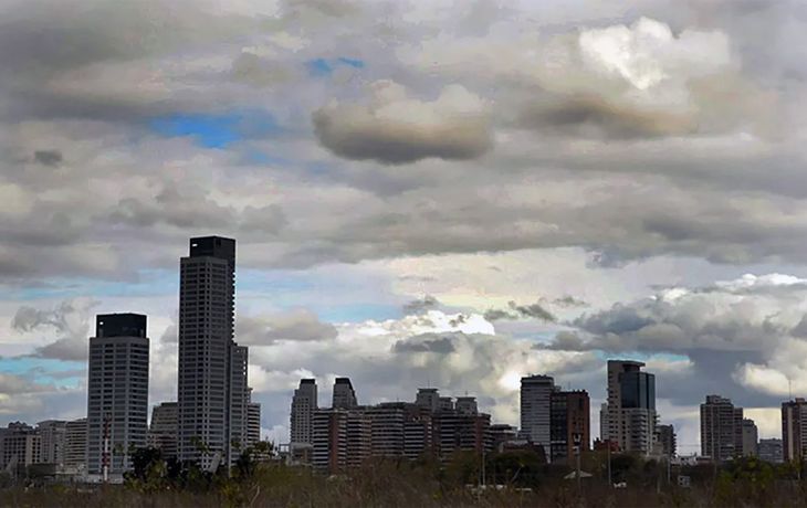 Miércoles con tiempo fresco y algunas nubes en el AMBA: llovió durante la madrugada