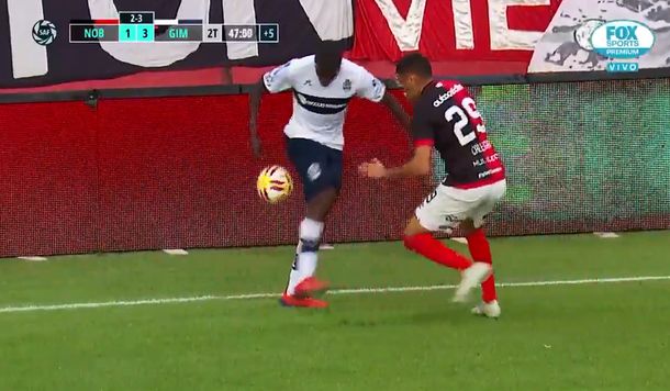 ¿Calidad o provocación? El lujo de Jan Hurtado que elogió hasta Ronaldinho