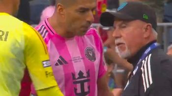 escandaloso final en la leagues cup: empujones, trompadas y hasta luis suarez escupiendo a un rival escandaloso final en la leagues cup: empujones, trompadas y hasta luis suarez escupiendo a un rival