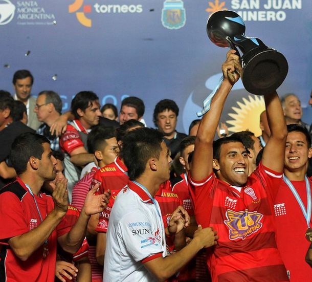 Sueños de primera: diez equipos buscarán los seis ascensos en la última fecha