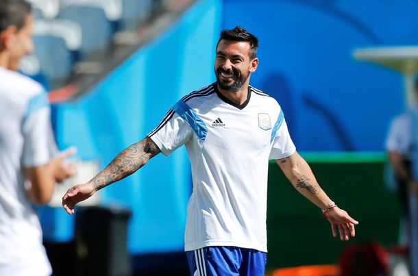 Mirá el error ortográfico en un tatuaje de Lavezzi, el sex symbol del momento