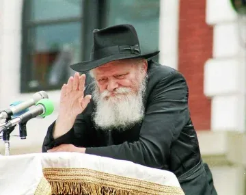 Quién era el rebe de Lubavitch cuya tumba visitó Milei en EE.UU.