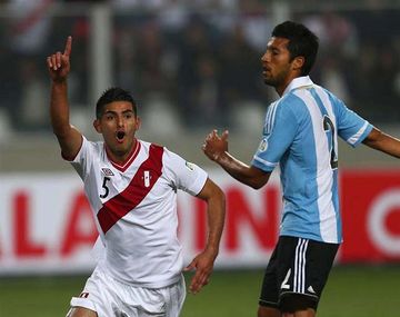 Zambrano polémico: Higuaín y Messi son dos niñas