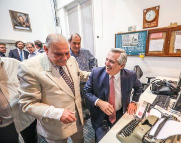 Alberto Fernández saludó a Roberto Di Sandro por sus 90 años