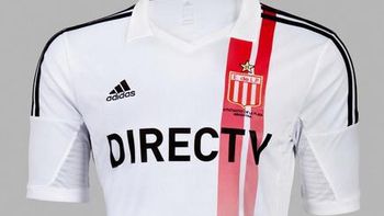 estudiantes presenta una camiseta homenaje al campeon mundial estudiantes presenta una camiseta homenaje al campeon mundial