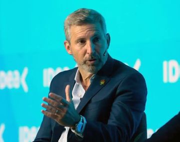 Rogelio Frigerio en el Coloquio de IDEA.