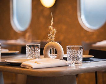 Cómo es el restaurante de Saavedra que combina cocina y arte