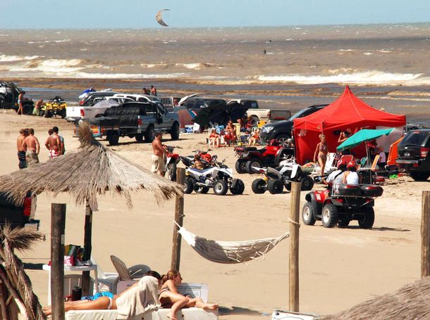 Los guardavidas de Pinamar amenazan con un paro total el fin de semana