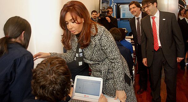 Cristina_470p060810