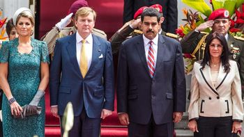 maduro recibio a los reyes de holanda, maxima y guillermo maduro recibio a los reyes de holanda, maxima y guillermo
