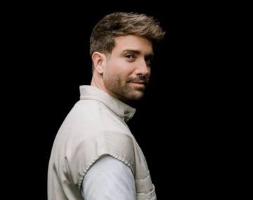 Pablo Alborán presentó su nueva canción Clickbait