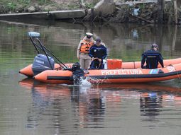 encontraron el cuerpo de un joven en el riachuelo y creen que se trata de matias buera encontraron el cuerpo de un joven en el riachuelo y creen que se trata de matias buera
