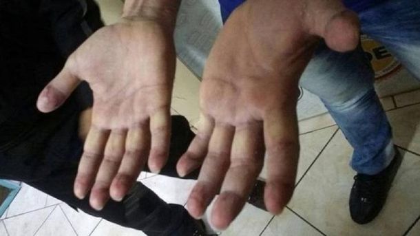 Dejó sus huellas en un televisor y lo condenaron por un robo