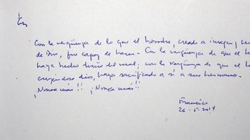 de puno y letra: este es el mensaje que dejo el papa en el museo del holocausto de puno y letra: este es el mensaje que dejo el papa en el museo del holocausto