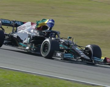 Hamilton ganó en Interlagos y celebró como Ayrton Senna