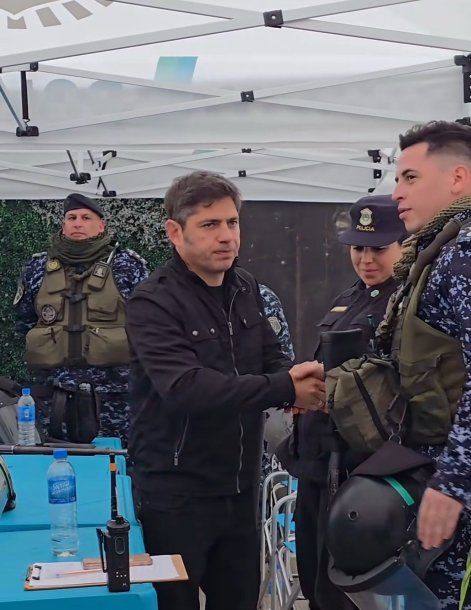 Despedida a Indio Solari: Axel Kicillof supervisó el operativo en el Polideportivo Gatica
