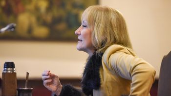 Cosse asegura que la Coalición Multicolor está alineada en su contra. Cosse asegura que la Coalición Multicolor está alineada en su contra.