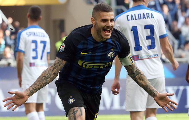 El delantero brilló y su mujer no se calló