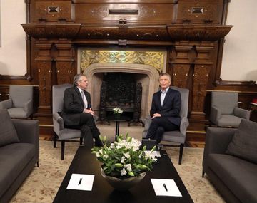 Los detalles de la reunión entre Alberto Fernández y Macri en Casa Rosada