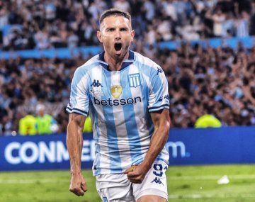 Maravilla Martínez hace historia en Racing: se metió en un selecto podio internacional