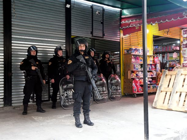 Todo ocurrió dentro una galería ubicada en la calle Olavarría al 2700, Villa Celina Todo ocurrió dentro una galería ubicada en la calle Olavarría al 2700, Villa Celina