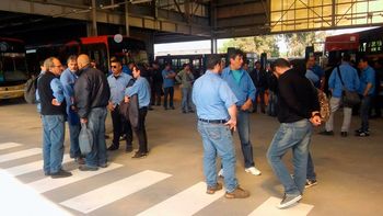 a pesar de que se levanto el paro todavia no hay servicio en la linea 60 a pesar de que se levanto el paro todavia no hay servicio en la linea 60