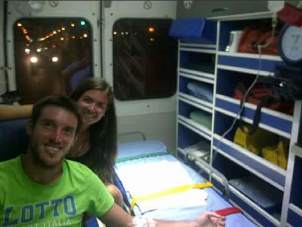 El héroe argentino del domingo en la Davis se fue del estadio en ambulancia