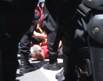Tensión entre la Policía y los manifestantes en la marcha de la CGT: al menos 7 detenidos