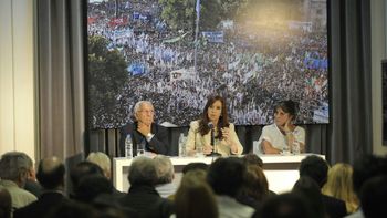 cristina kirchner se reunio con diputados del frente para la victoria cristina kirchner se reunio con diputados del frente para la victoria