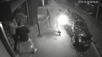 Le explotó el cigarrillo electrónico en el bolsillo Le explotó el cigarrillo electrónico en el bolsillo
