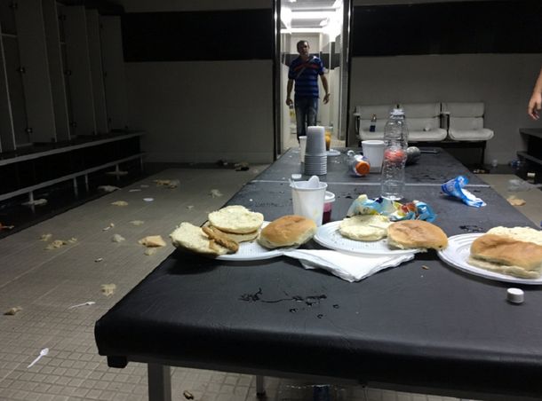 Así quedó el vestuario de Boca en la cancha de River